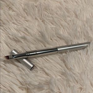 BareMinerals- Soft focus liner extender brush